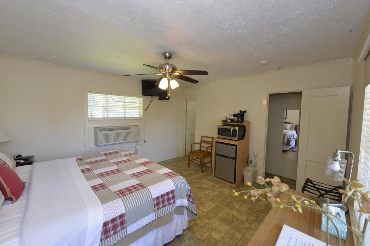 Shiner Country Inn Extérieur photo