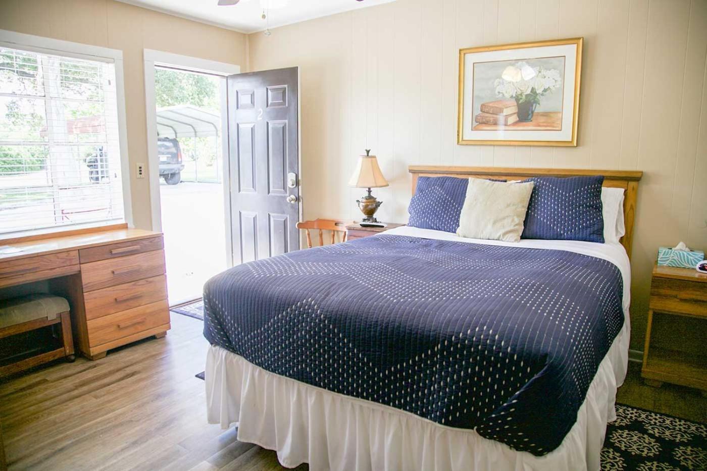 Shiner Country Inn Extérieur photo